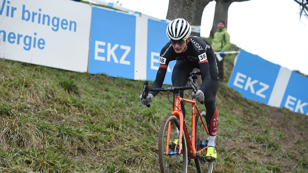 49348551_912596655602028_7138064169382707200_o